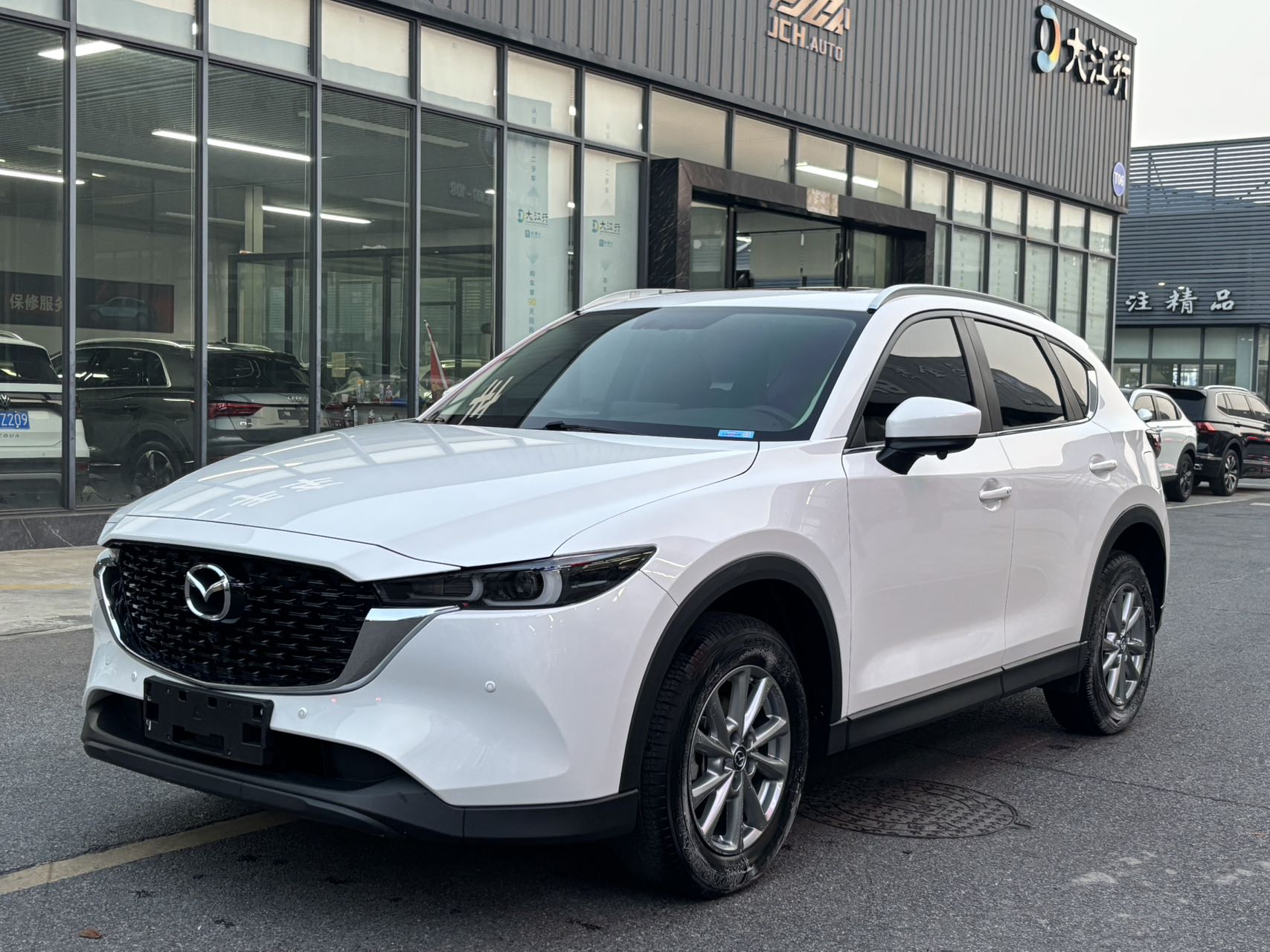 Mazda CX-5 белый