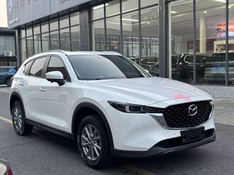 Mazda CX-5 белый