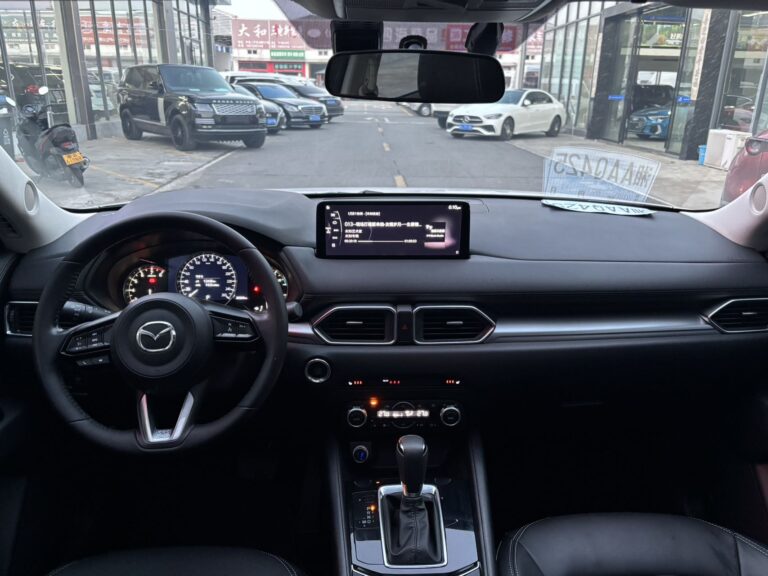Mazda CX-5 белый