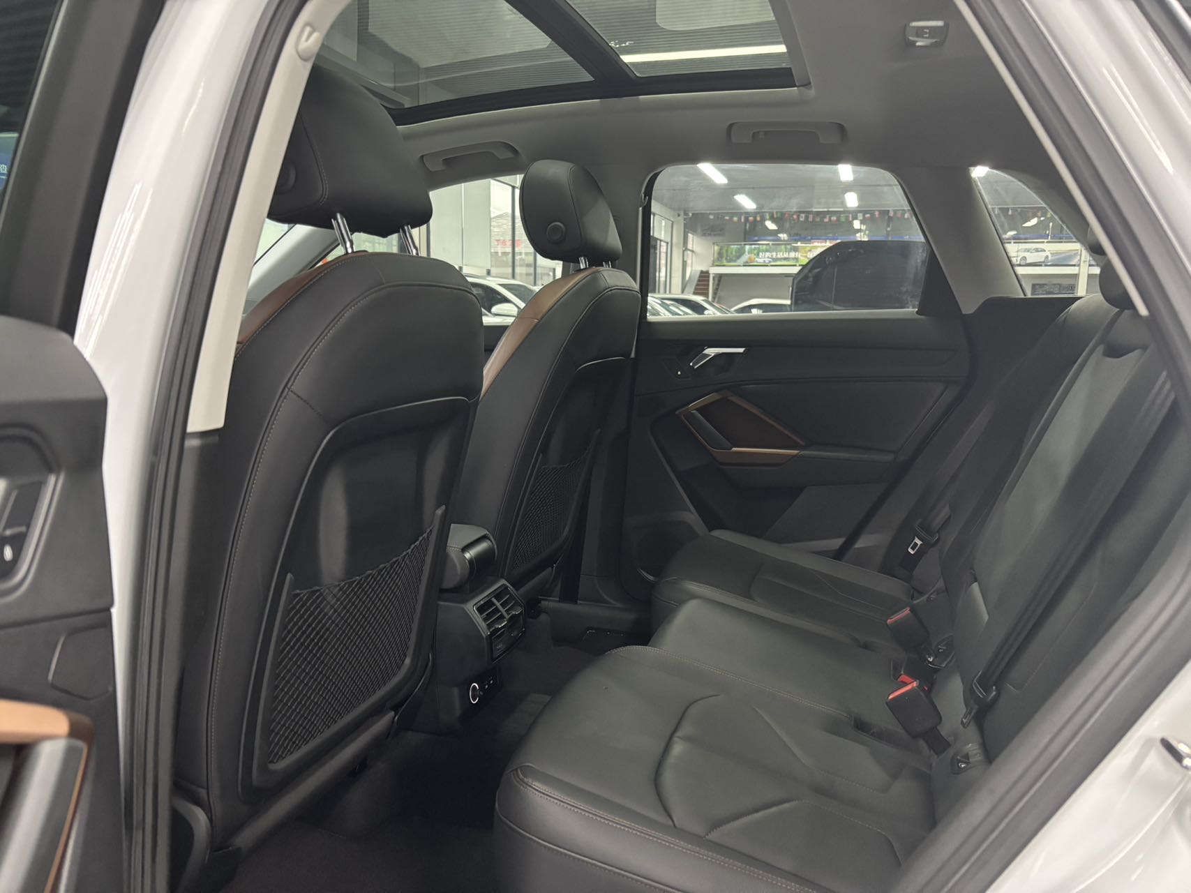 Audi Q3 Белый Elegance