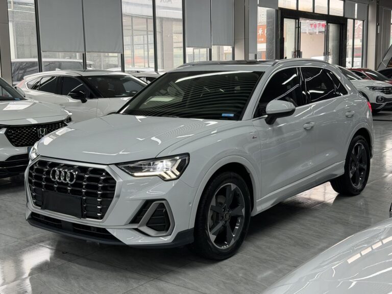 Audi Q3 Белый Dynamic