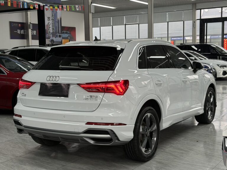 Audi Q3 Белый Dynamic