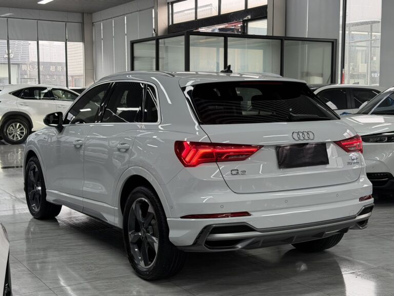 Audi Q3 Белый Dynamic