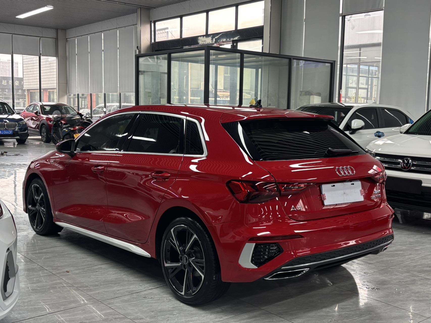 Audi A3 Красный