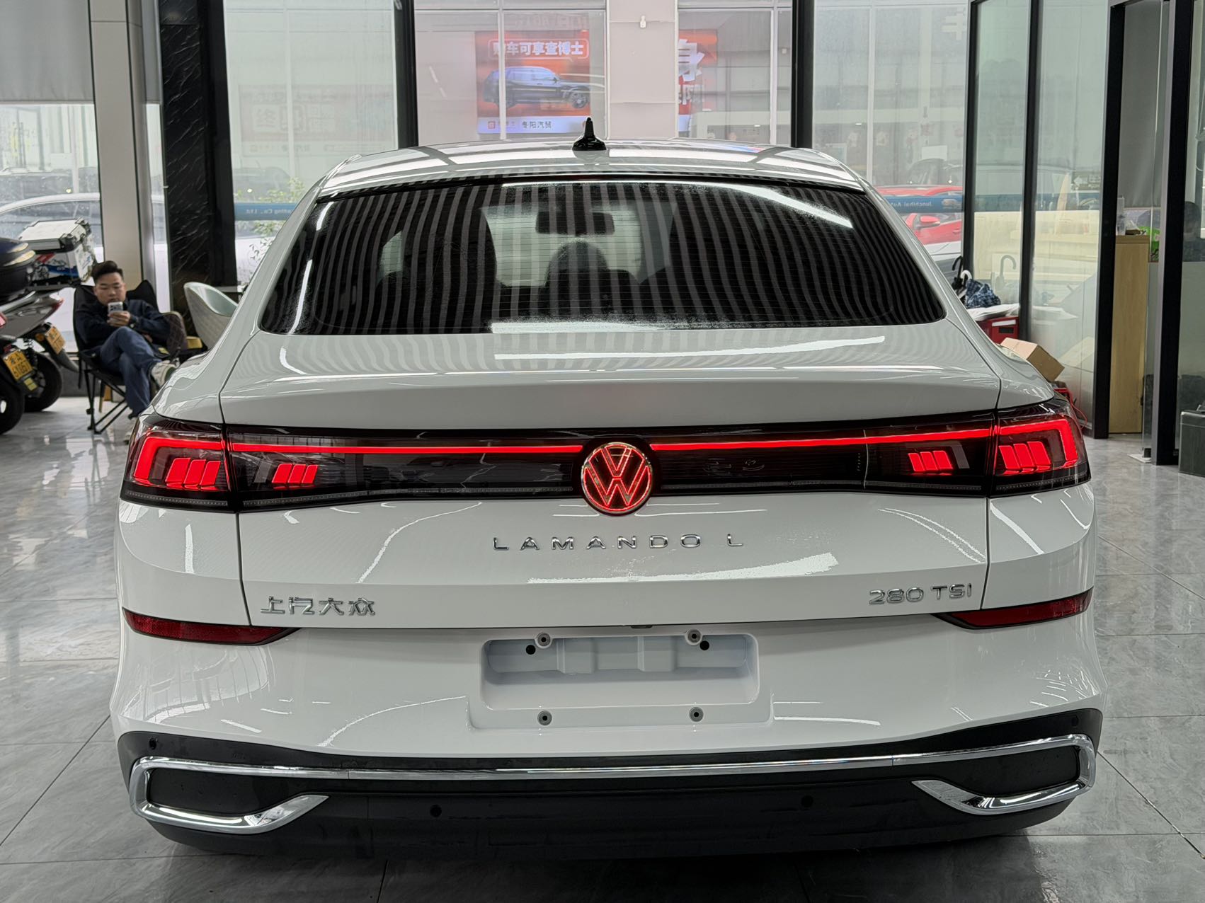 Volkswagen Lamando Белый