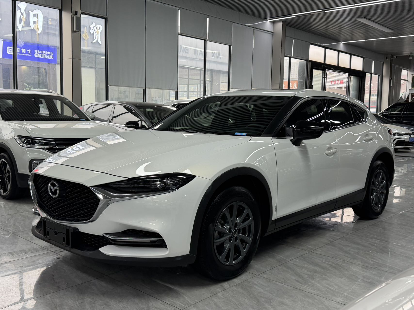 Mazda CX-4 Белый