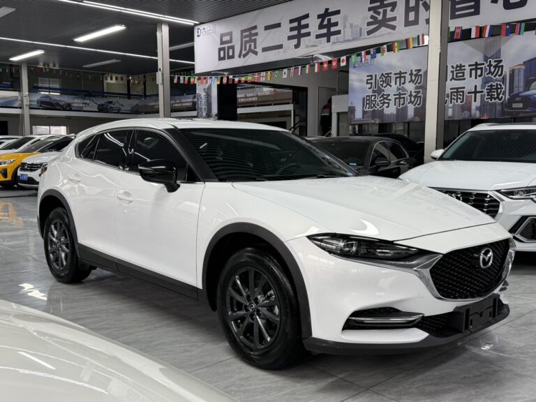 Mazda CX-4 Белый