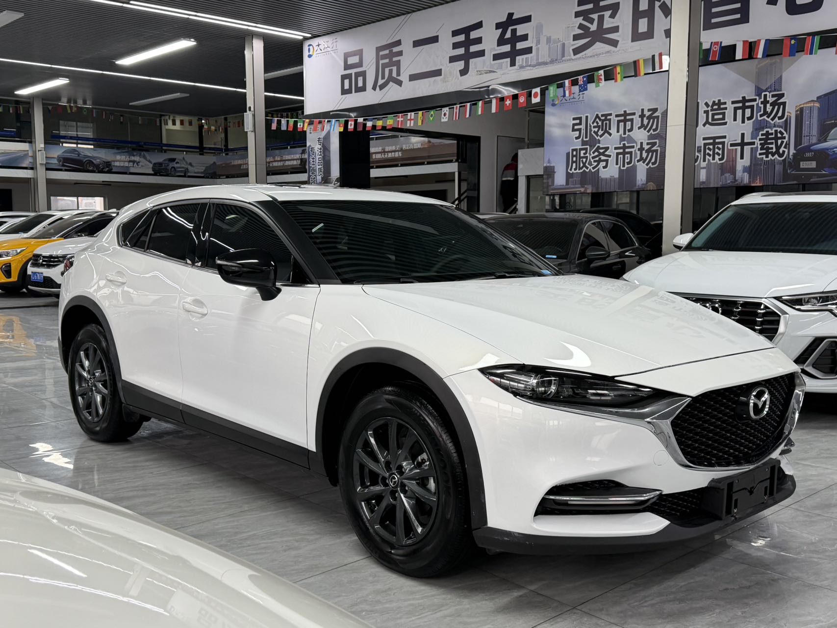 Mazda CX-4 Белый