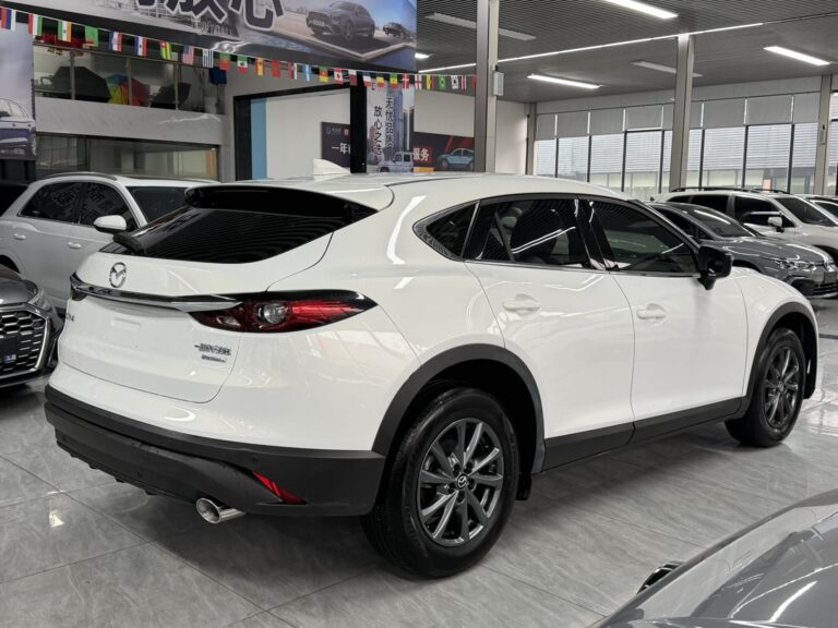 Mazda CX-4 Белый