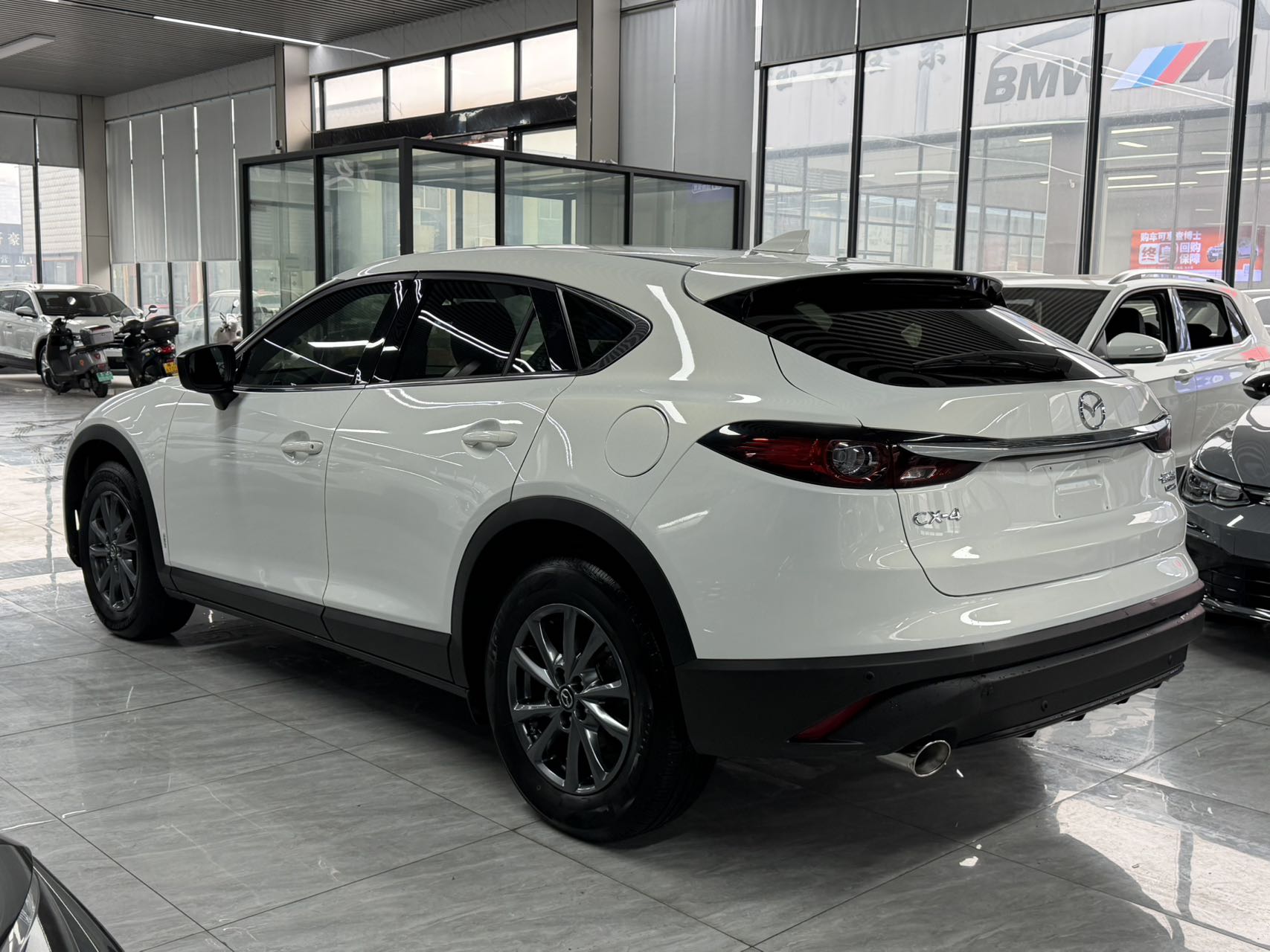 Mazda CX-4 Белый