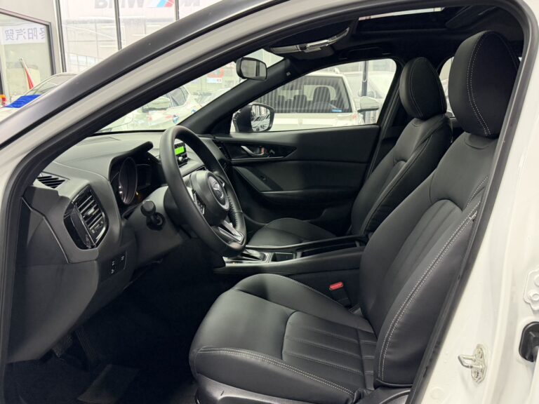 Mazda CX-4 Белый