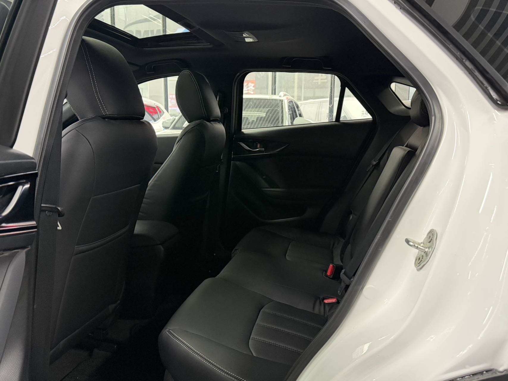 Mazda CX-4 Белый