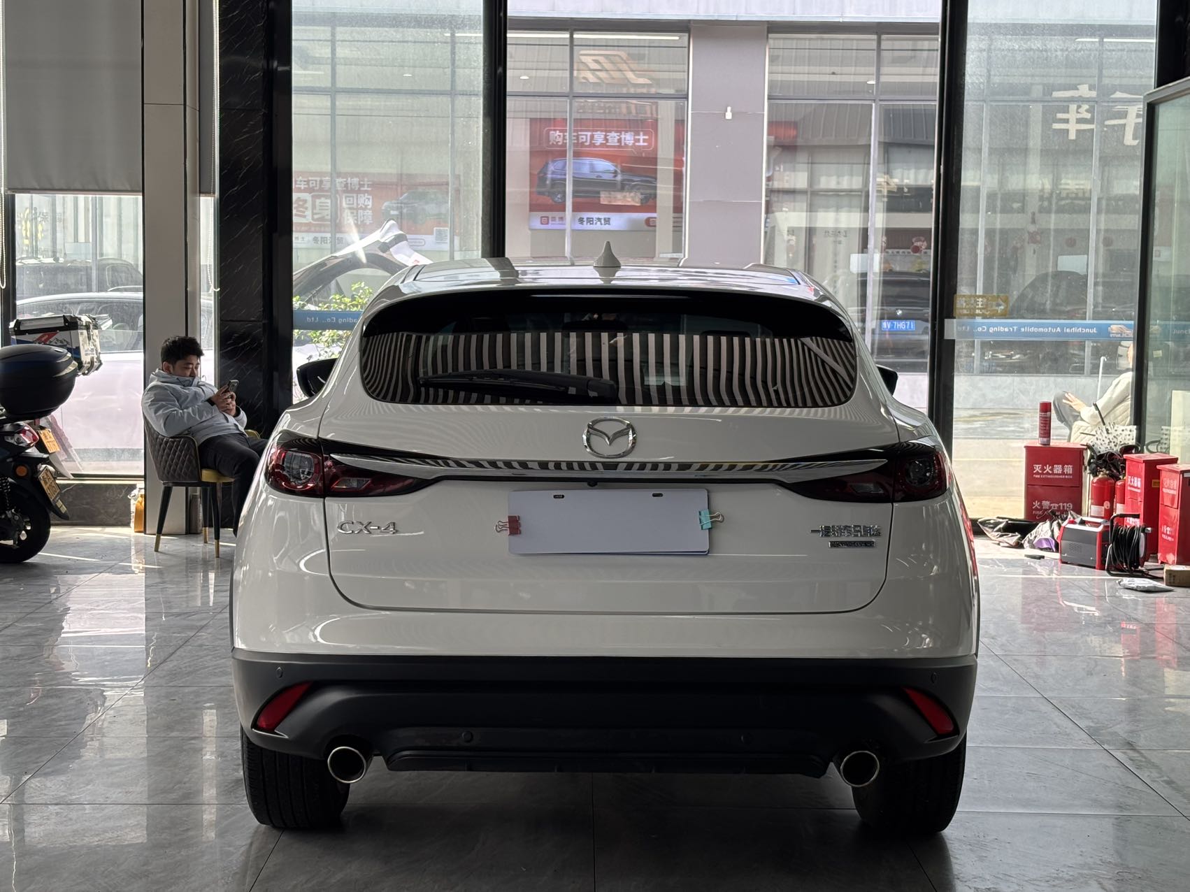 Mazda CX-4 Белый 2