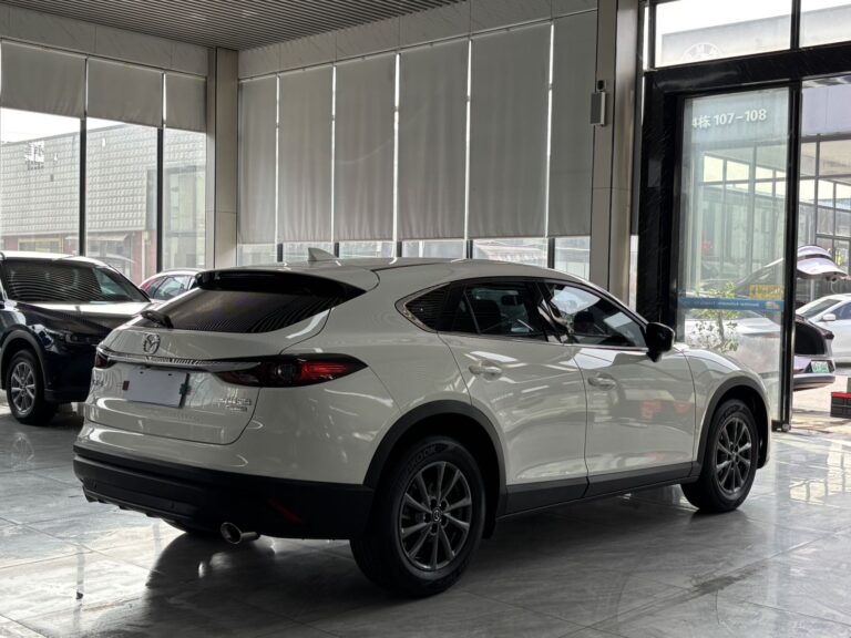 Mazda CX-4 Белый 2