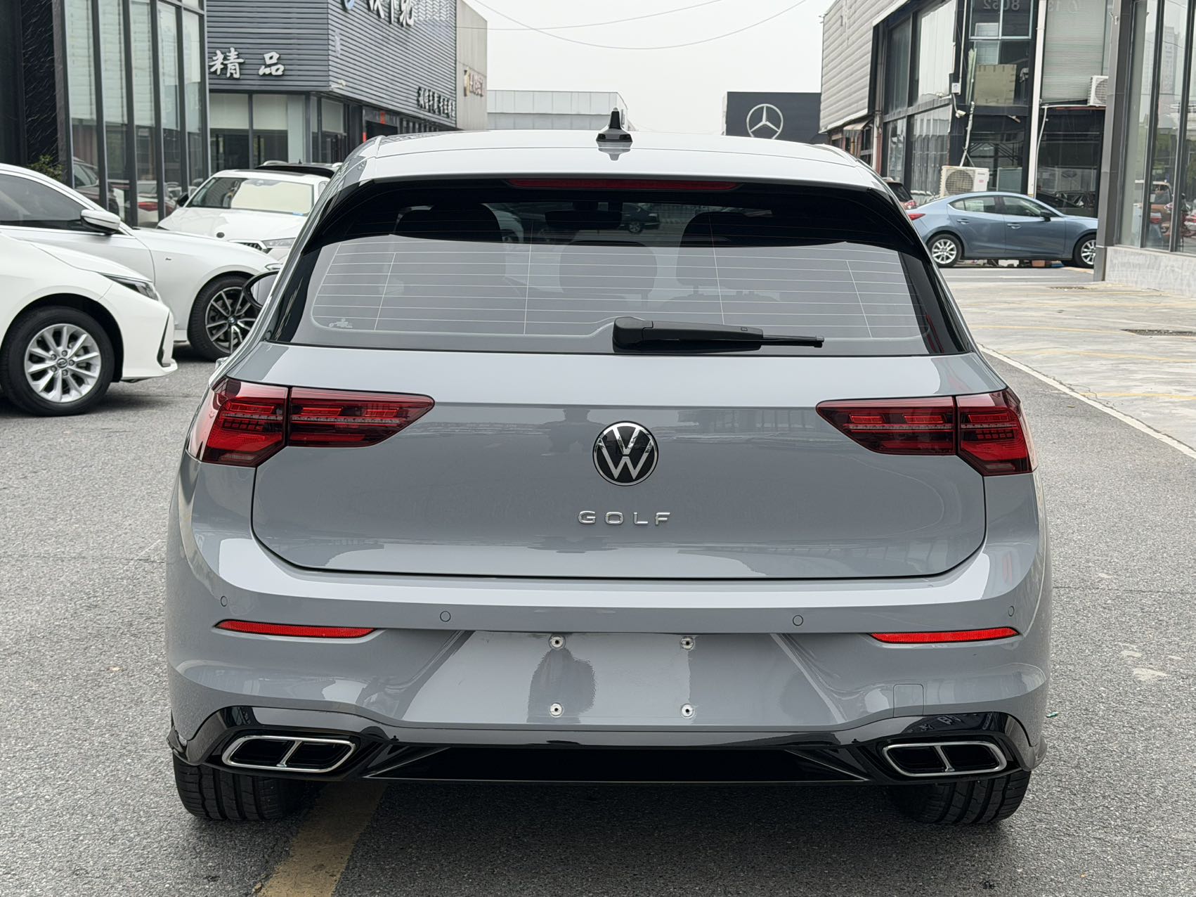 Volkswagen Golf Серый