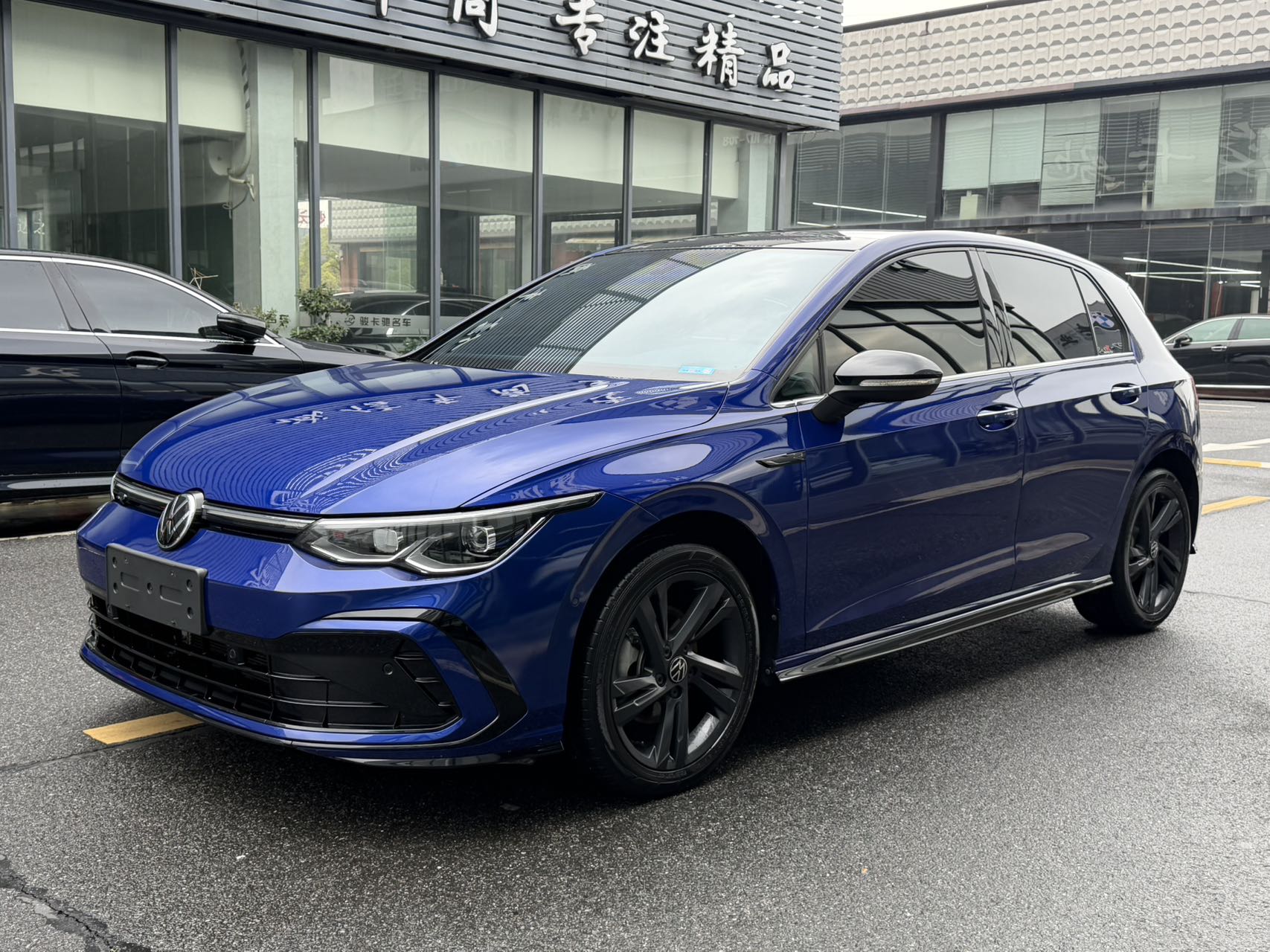 Volkswagen Golf Синий