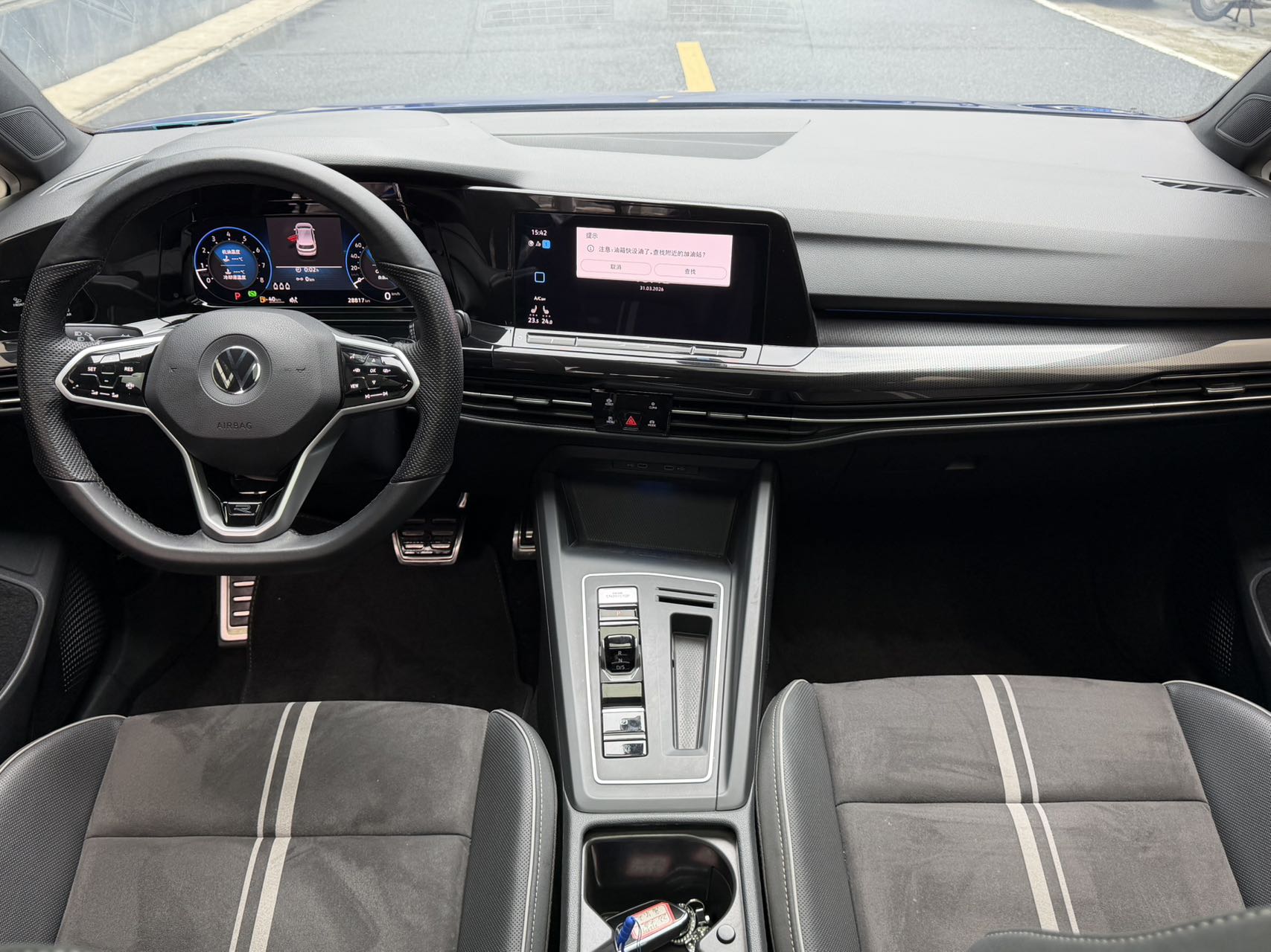 Volkswagen Golf Синий